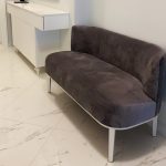 Кокетливый толстенький диванчик