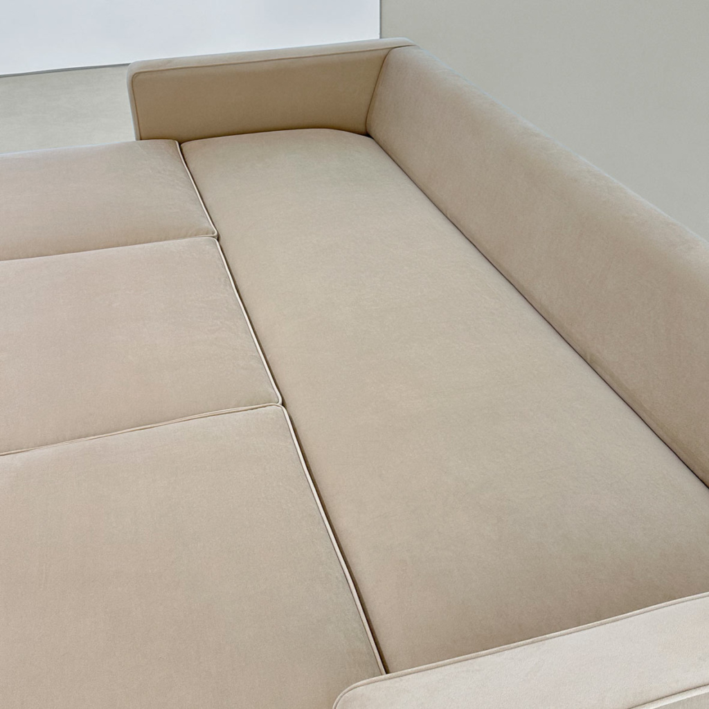 Диван Стив на ножках раскладной в интерьере. Фото 14