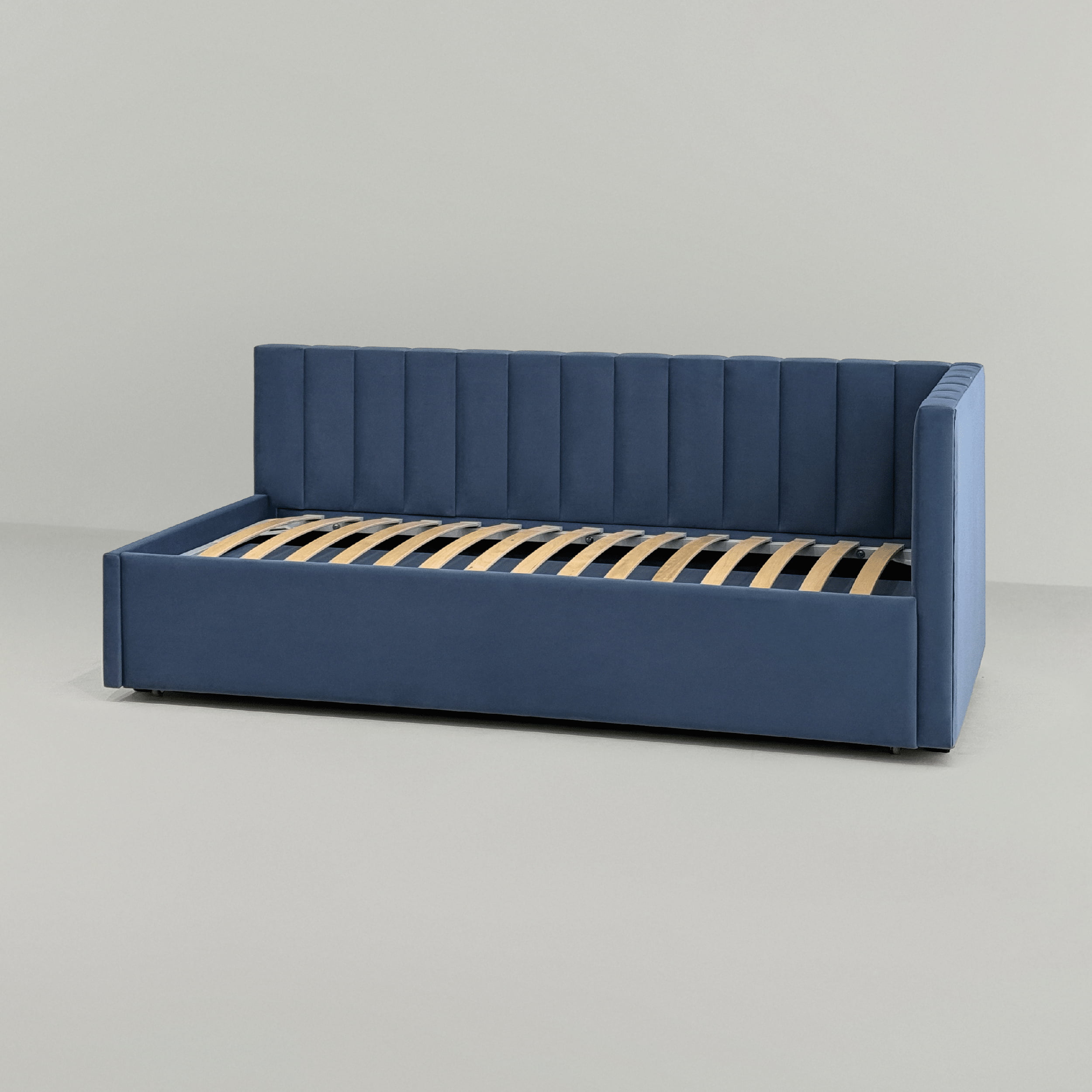 Детская кровать Натан с одним бортом в интерьере в обивке: Art Vision Afalin 27. Фото 12