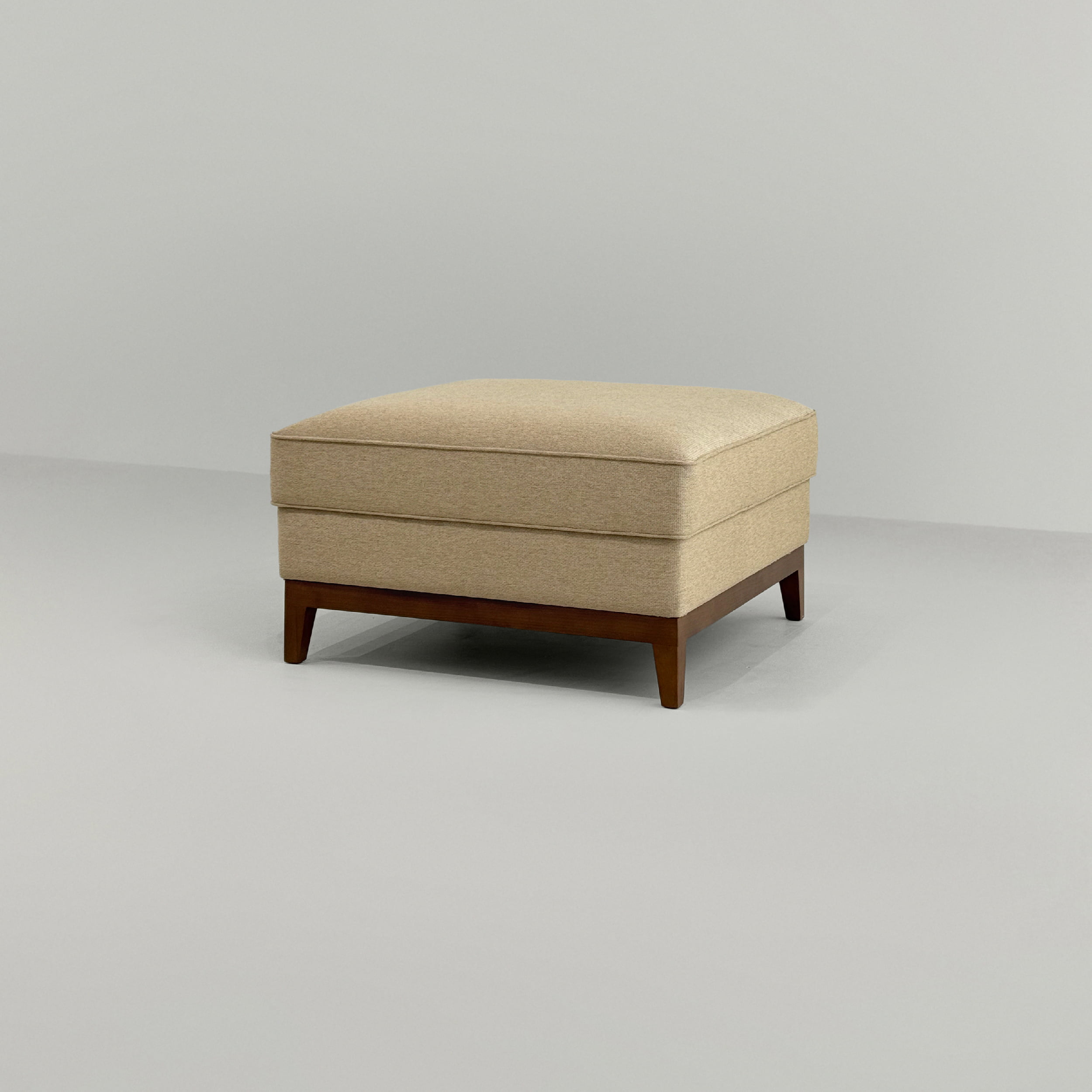 Пуф Стив на ножках в прихожую. Фото 6