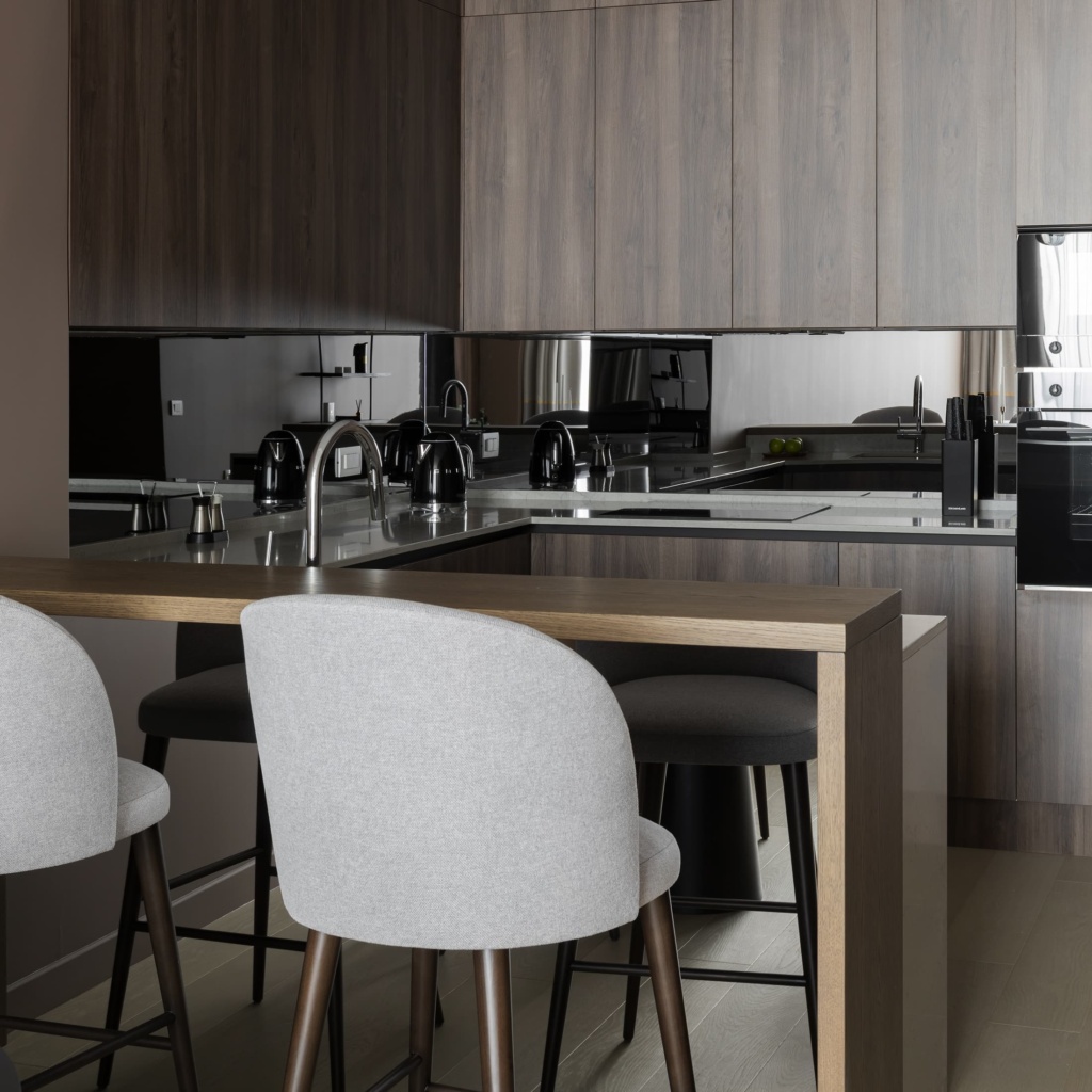 Барный стул Тимон в интерьере в обивке: Artex Austin 17. Фото 1