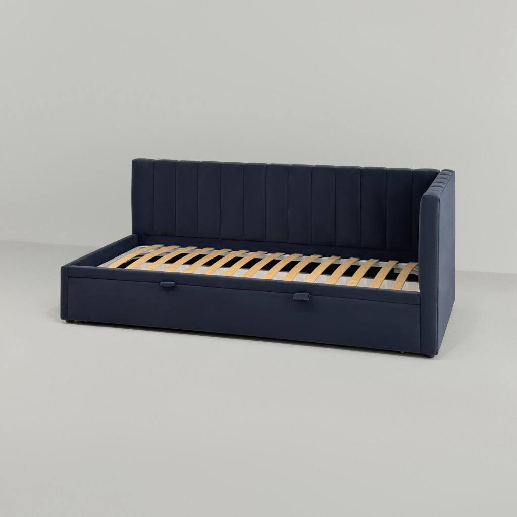 Детская кровать Натан с одним бортом в интерьере в обивке: Domiart Zenit 42. Фото 13