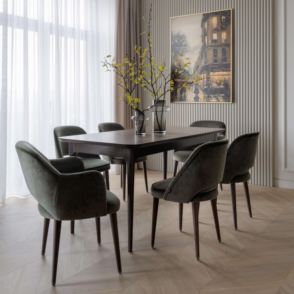 Стул с подлокотниками Рольф в интерьере в обивке: Art Vision Paddington 19, дизайн от: Наталья Кашкарёва. Фото 3