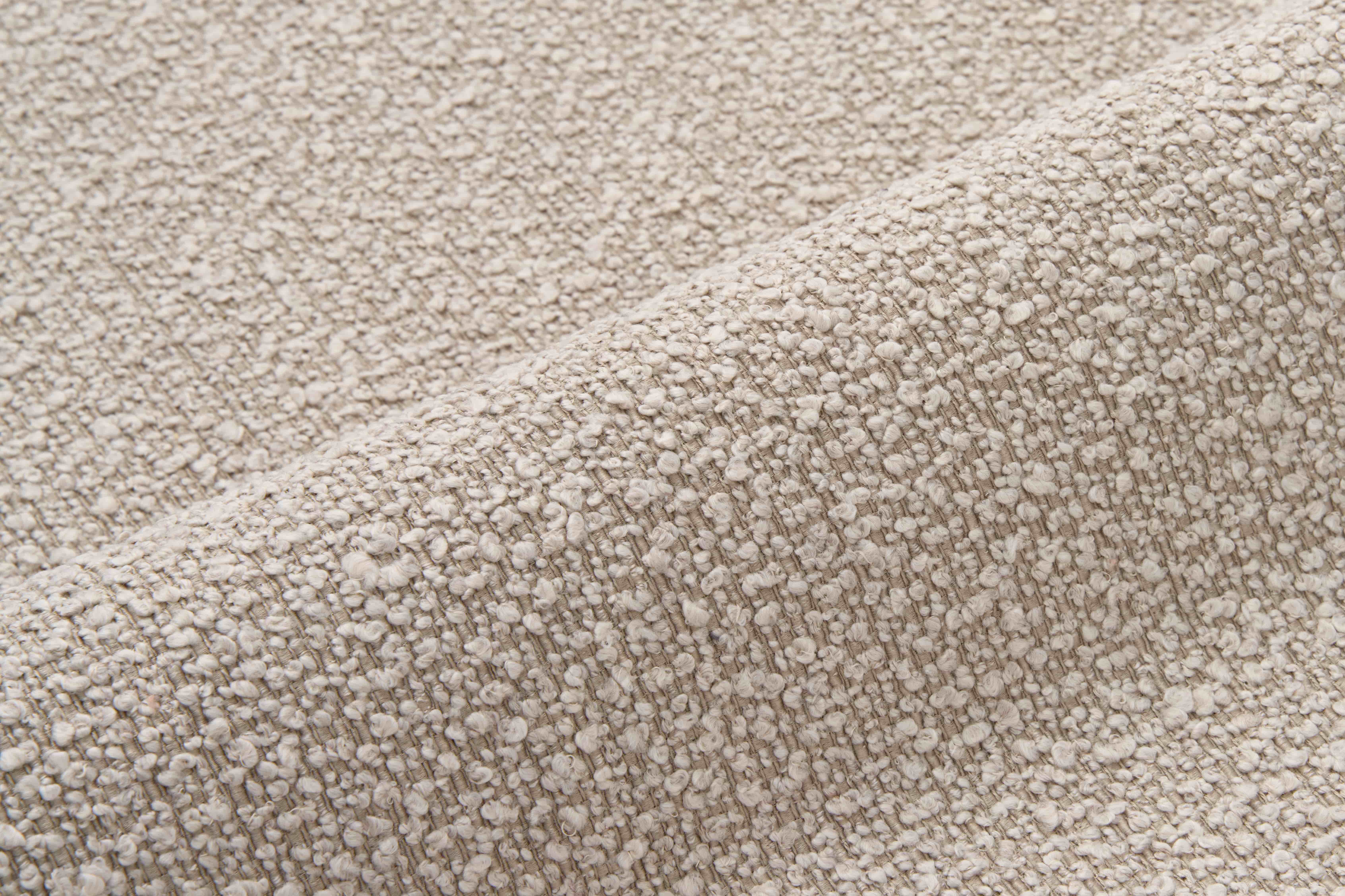 Что такое антивандальная ткань: каким диванам не страшны зубы и когти домашних питомцев