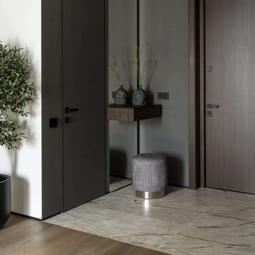 Круглый пуфик на цоколе Кеша в интерьере в обивке: Nortex Jazz 20. Фото 1