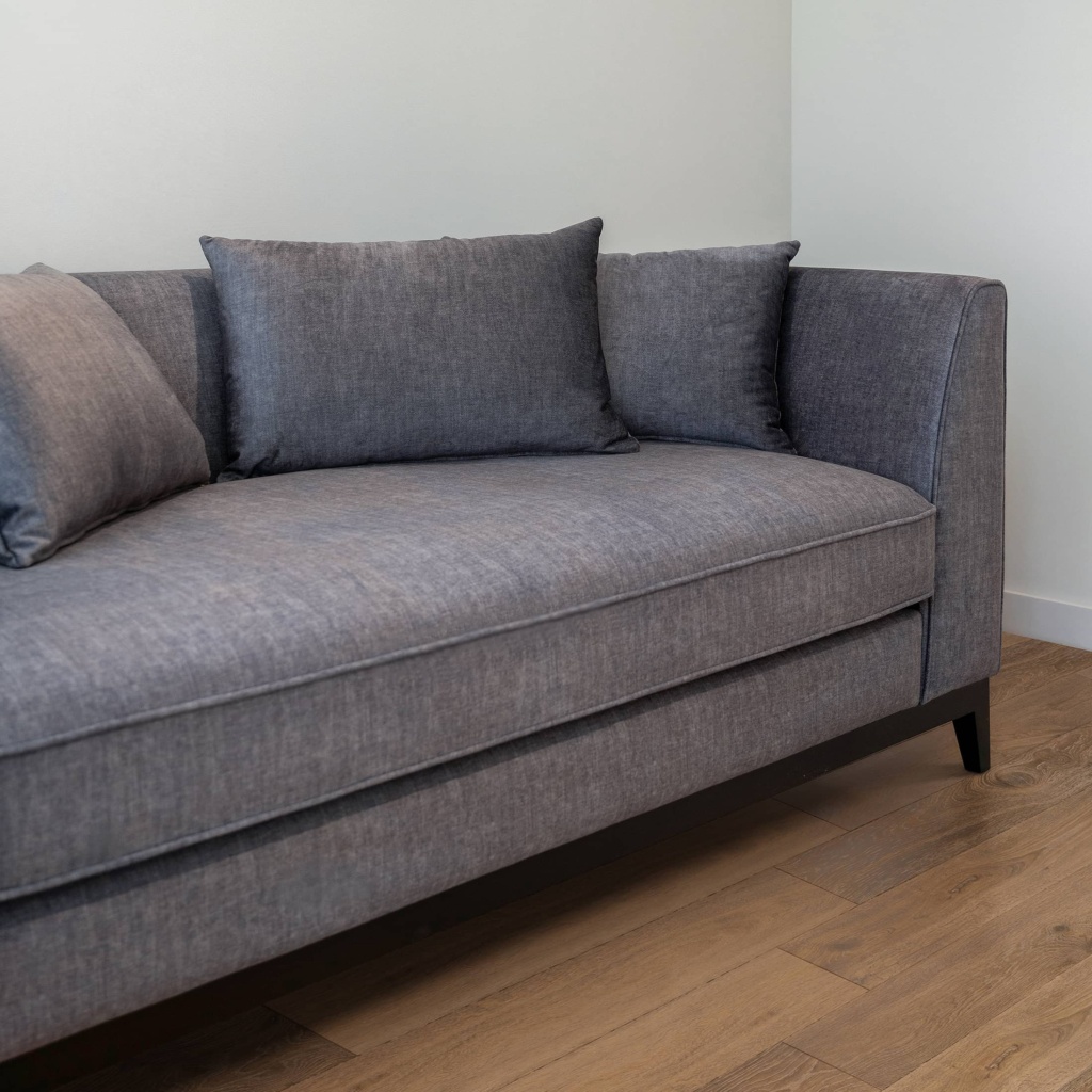 Диван Линден в интерьере в обивке: Vogue 16 Graphite. Фото 4