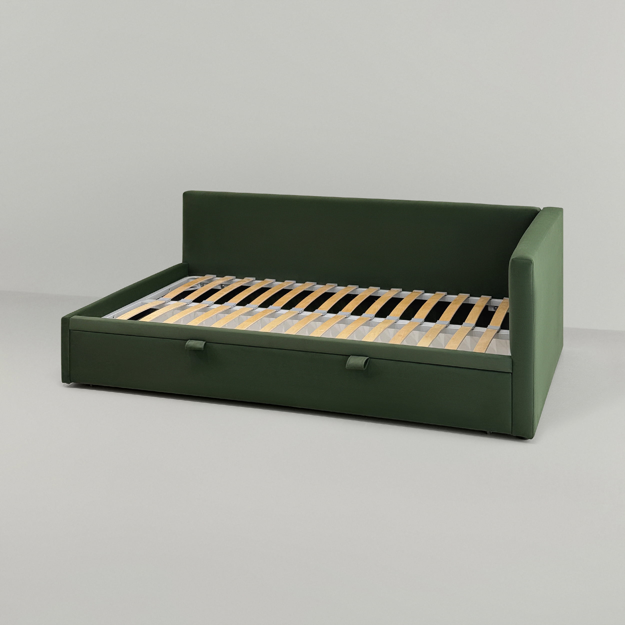 Детская кровать Лео с одним бортом в интерьере в обивке: ArtVision Lazio 4. Фото 10