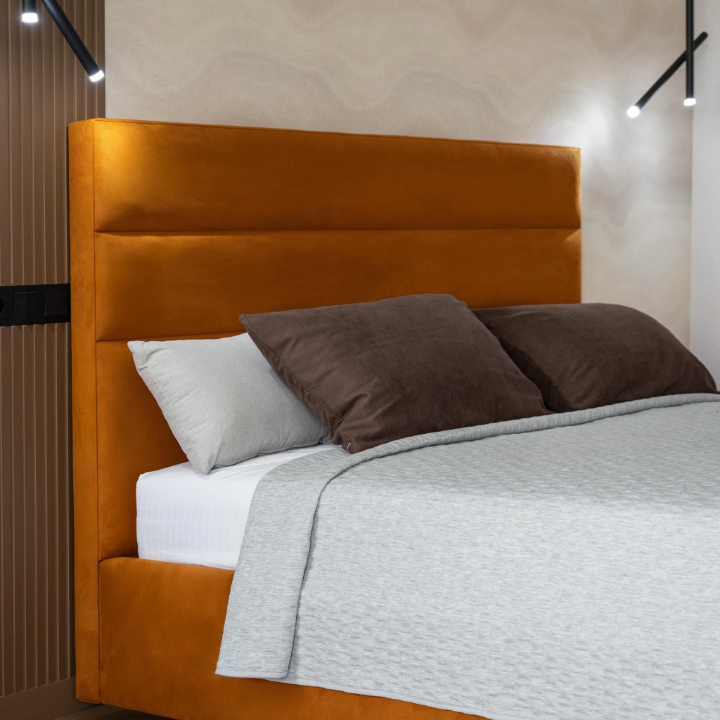 Кровать Колин с подъемным механизмом в интерьере в обивке: Art Vision Mocka 07. Фото 6