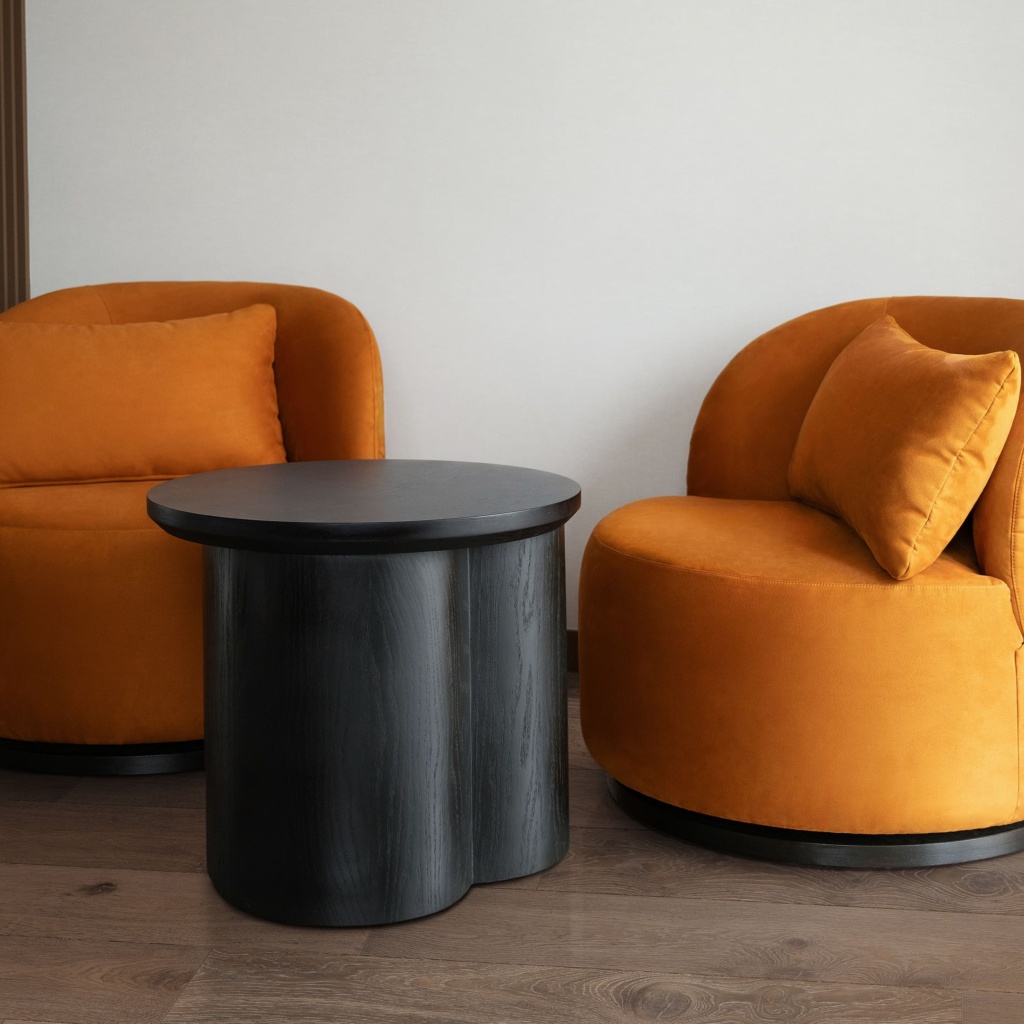 Кофейный стол Валентин шпон дуба в интерьере. Фото 1