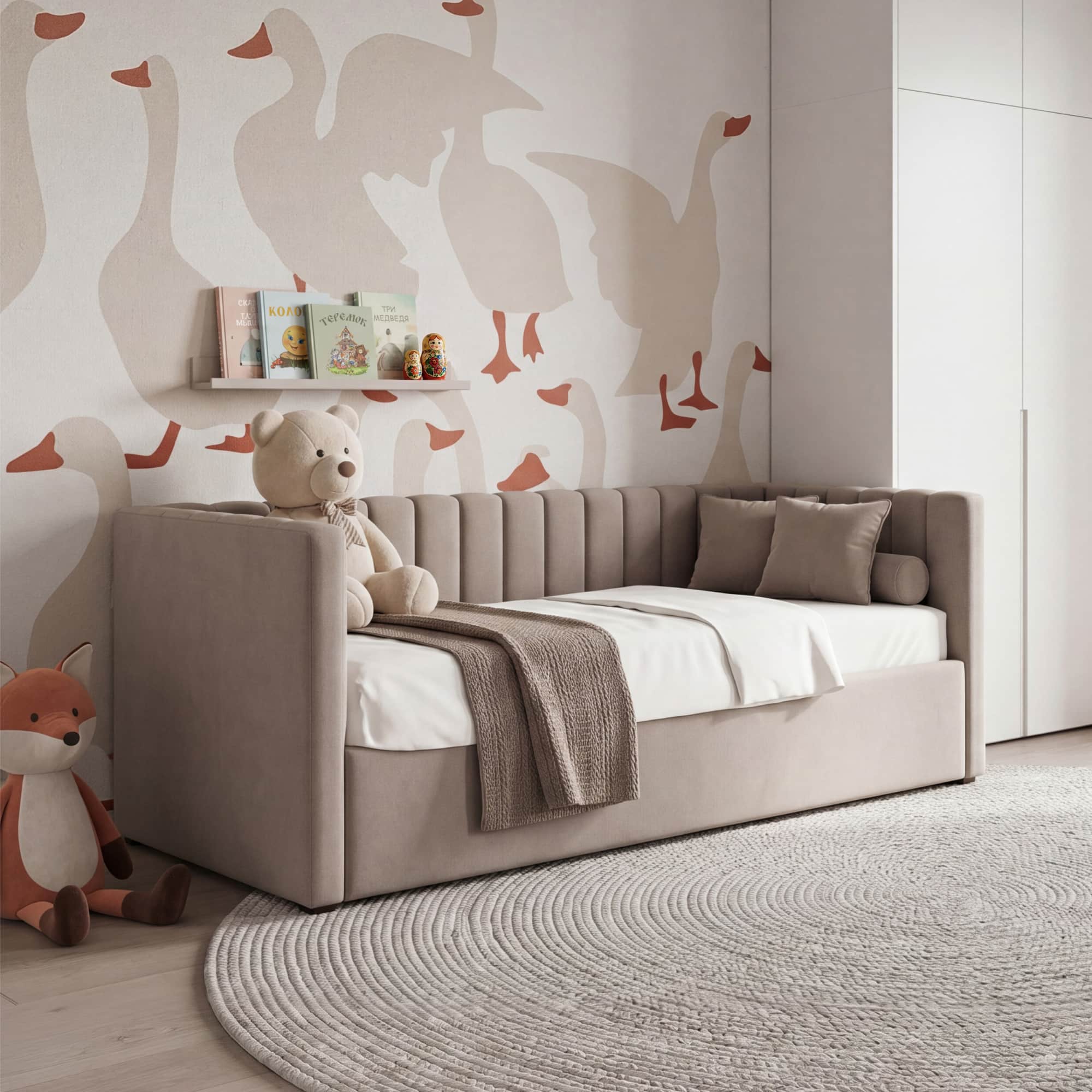Детская кровать Натан в интерьере в обивке: Egida Teddy 305. Фото 3